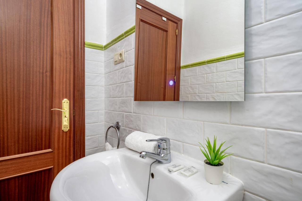 Spacious Flat In The Heart Of Torremolinos Ref 39 Apartment Exterior photo