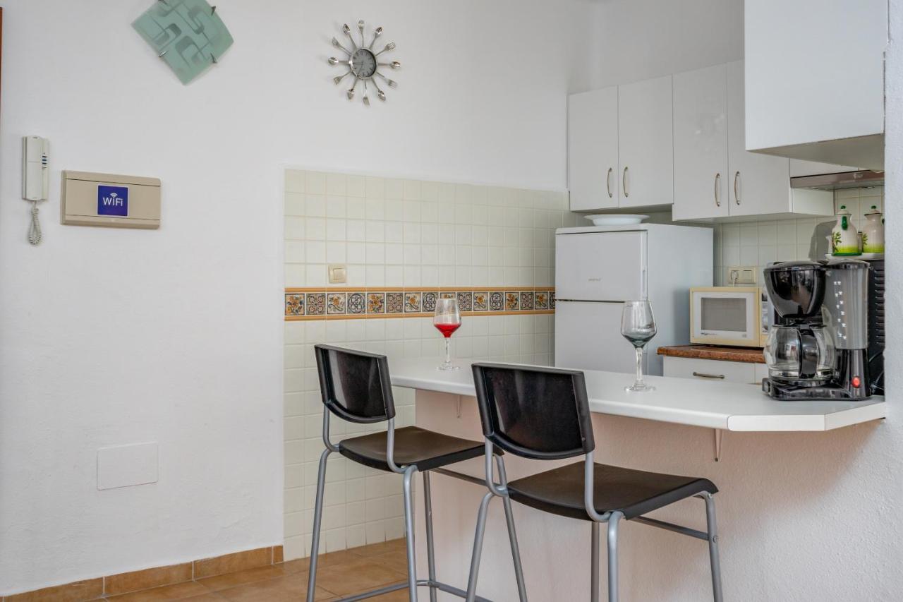 Spacious Flat In The Heart Of Torremolinos Ref 39 Apartment Exterior photo