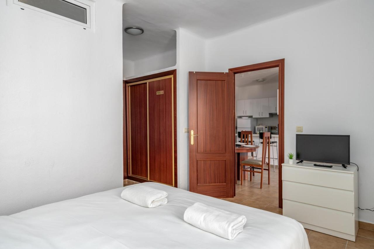 Spacious Flat In The Heart Of Torremolinos Ref 39 Apartment Exterior photo