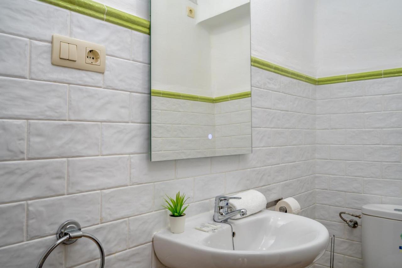 Spacious Flat In The Heart Of Torremolinos Ref 39 Apartment Exterior photo