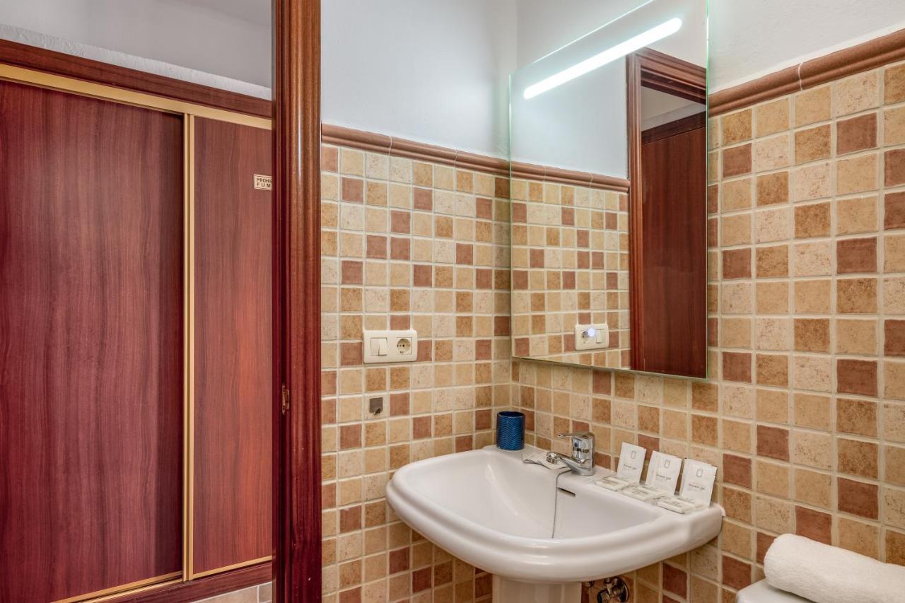 Spacious Flat In The Heart Of Torremolinos Ref 39 Apartment Exterior photo